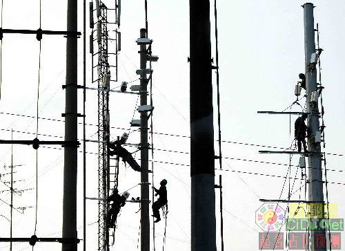 ����ί:��۴�϶�ì�� ������ԭ���ʹ����ϵ�